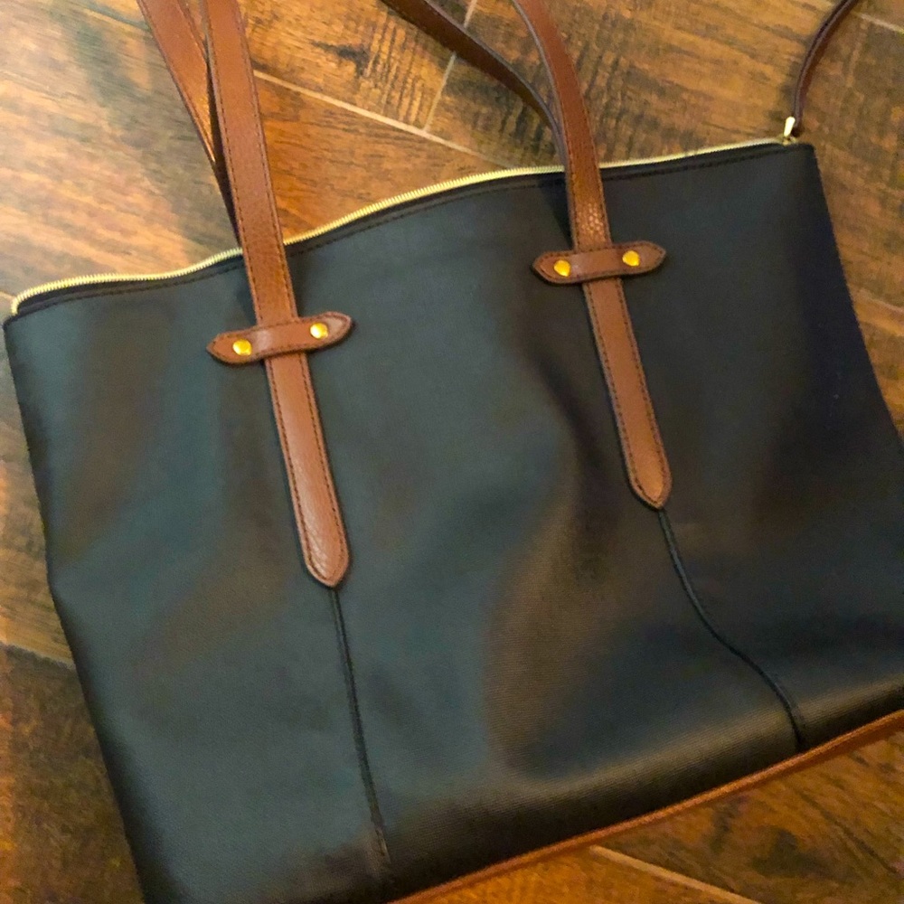 Fossil handbag